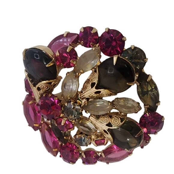 Phenomenal Unsigned Rhinestone Pink and Grey Brooch and Earrings Set (A4813)